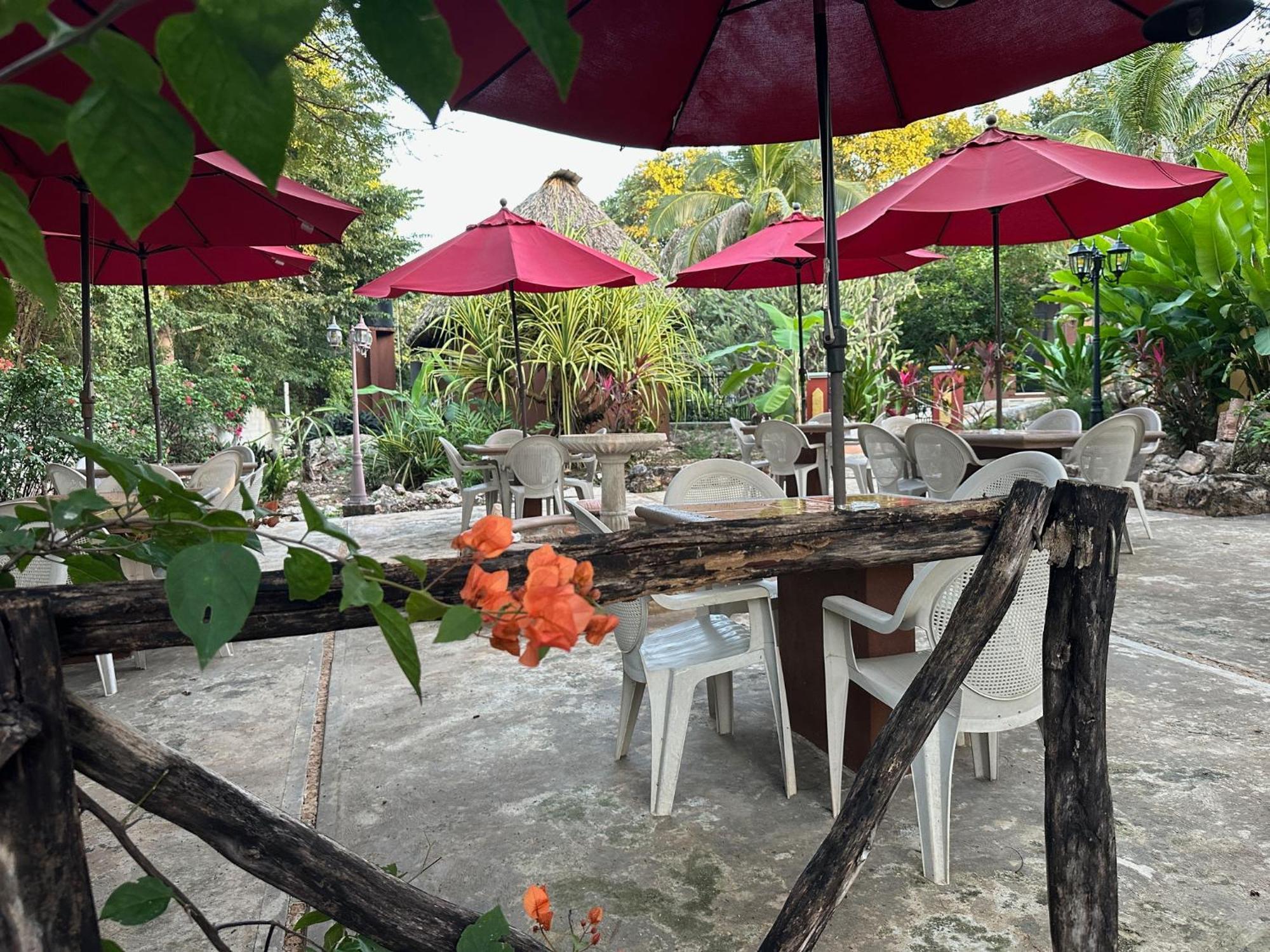 The Pickled Onion B&B And Restaurant Uxmal Santa Elena Exterior photo